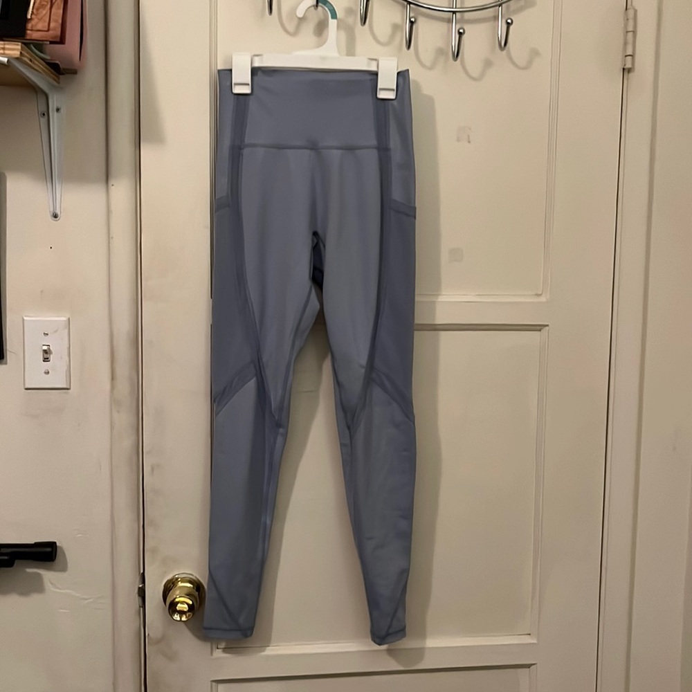 Blue leggings